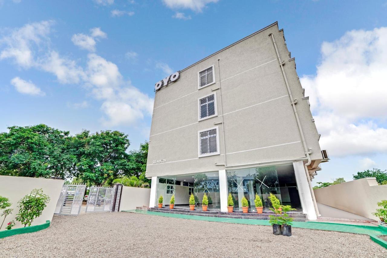Vaccinated Staff- Oyo Flagship 60526 Five Star Grand Shamshabad Exterior foto